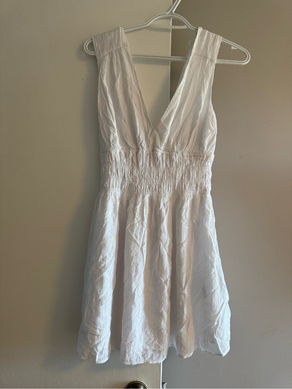 Abercrombie Smocked Waist White V-Neck Mini Dress